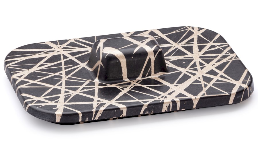 Víko PERSEUS BASIC 001 - PUNK, černá a champagne, lak polomatný